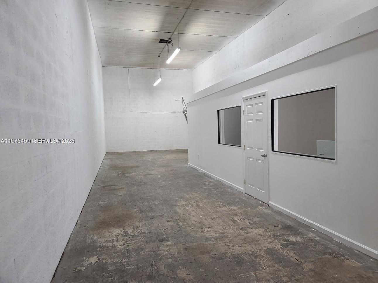 Подробнее 7933 / кв.футов $ 2026-03-02 0 Фото