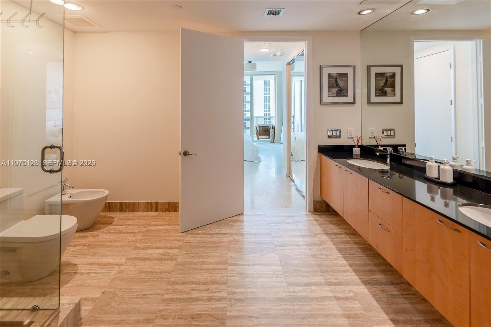 Ver detalles 2502 3 / 4 1979 sq. ft. $ 2026-03-02 0 foto