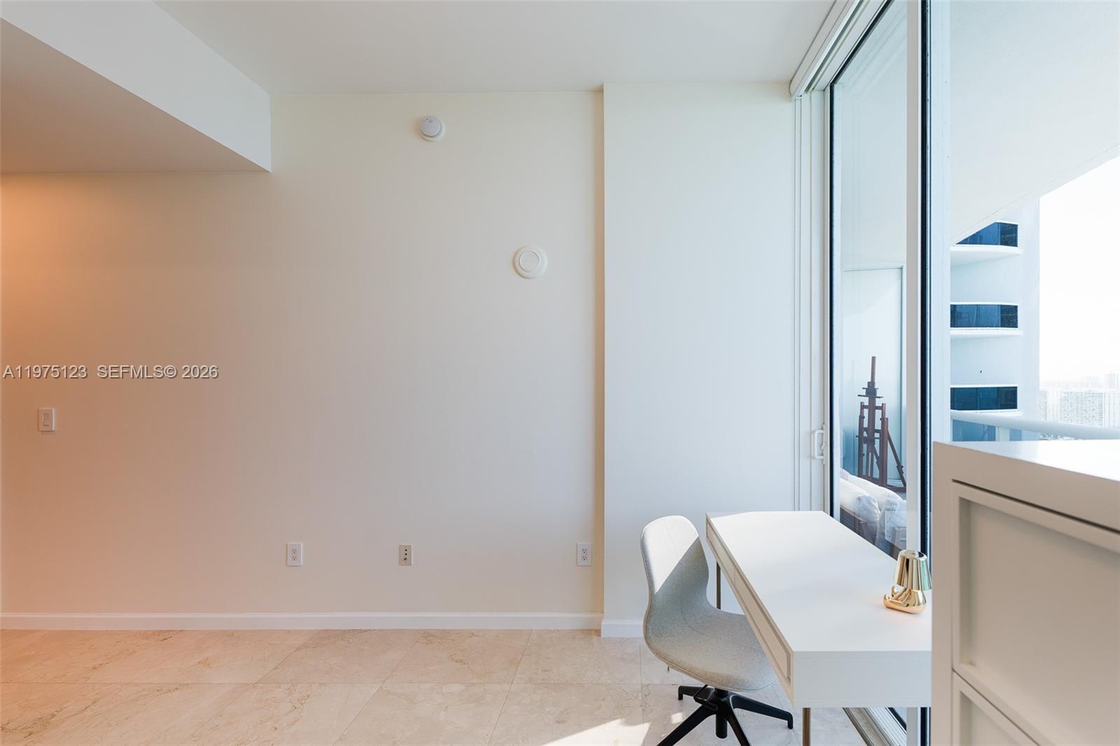 Ver detalles 2502 3 / 4 1979 sq. ft. $ 2026-03-02 0 foto