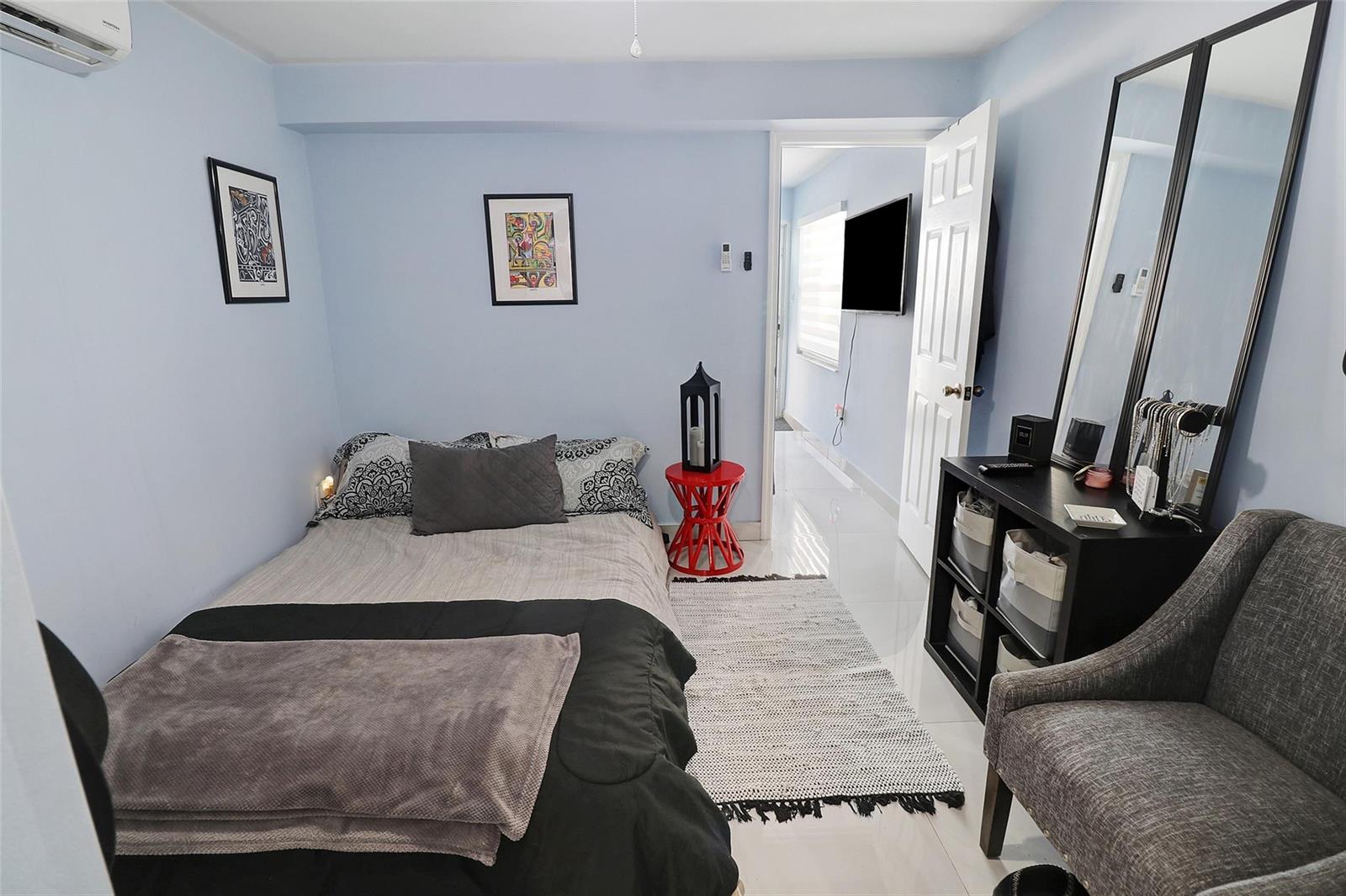  / 0 2500 sq. ft. $ 2026-05-01 0 foto