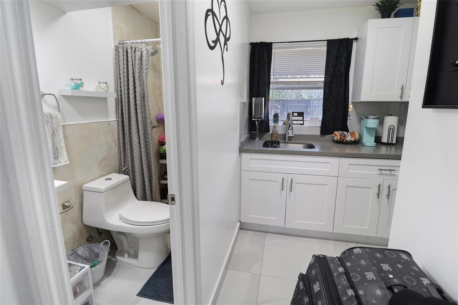   / 0 2500 sq. ft. $ 2026-05-01 0 foto