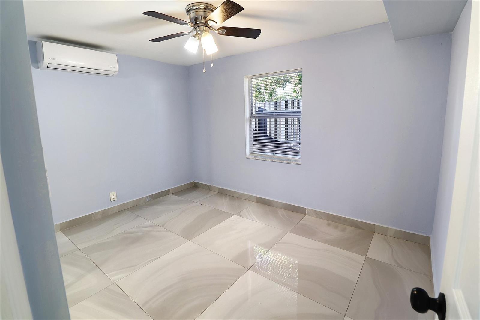   / 0 2500 sq. ft. $ 2026-05-01 0 foto