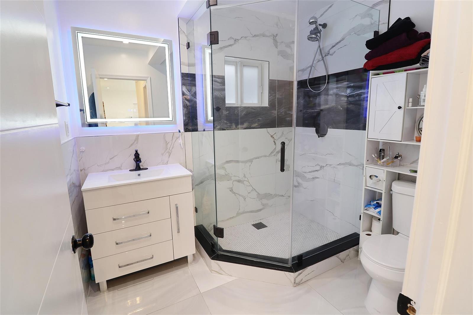   / 0 2500 sq. ft. $ 2026-05-01 0 foto