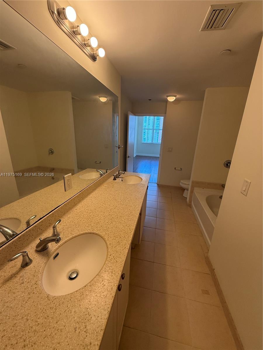 Photo of 3340 190th St  #1105, Aventura, Florida, 33180 - 