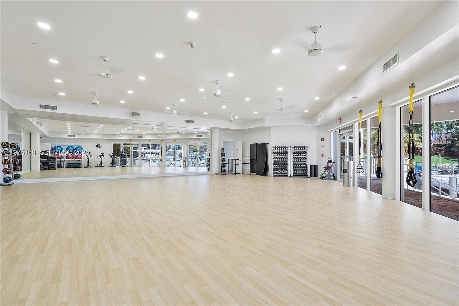 Photo of 3340 190th St  #1105, Aventura, Florida, 33180 - 