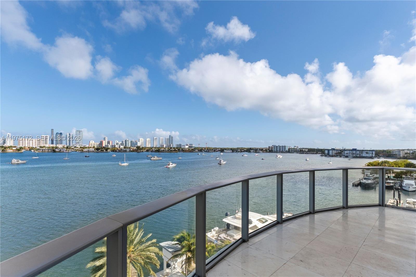Photo of 17301 Biscayne Blvd #611, North Miami Beach, Florida, 33160 -