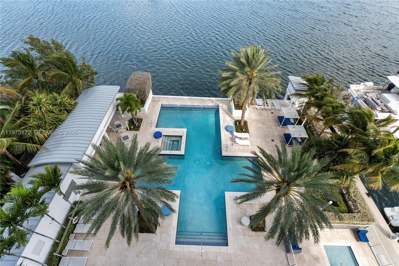 Photo of 17301 Biscayne Blvd #611, North Miami Beach, Florida, 33160 -