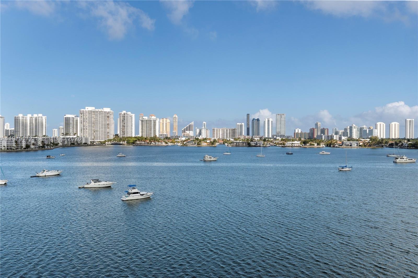 Photo of 17301 Biscayne Blvd #611, North Miami Beach, Florida, 33160 -