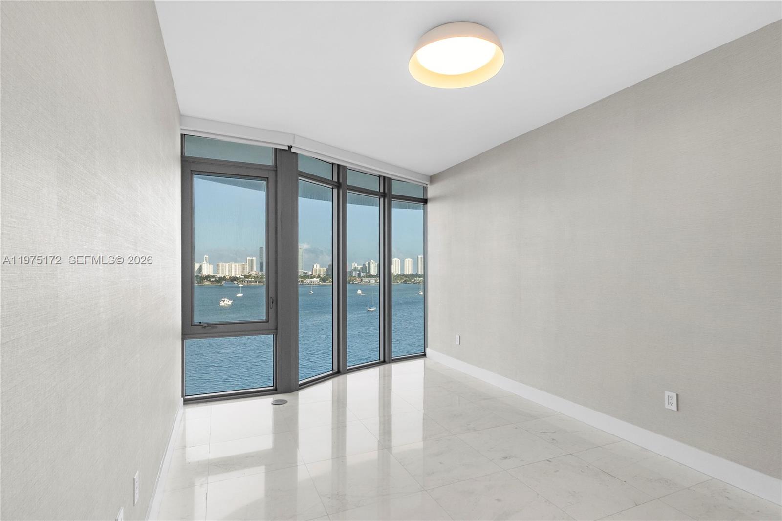 Photo of 17301 Biscayne Blvd #611, North Miami Beach, Florida, 33160 -