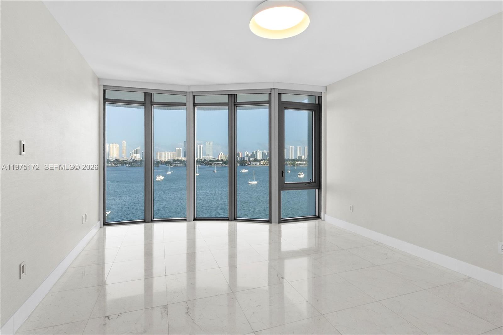 Photo of 17301 Biscayne Blvd #611, North Miami Beach, Florida, 33160 -