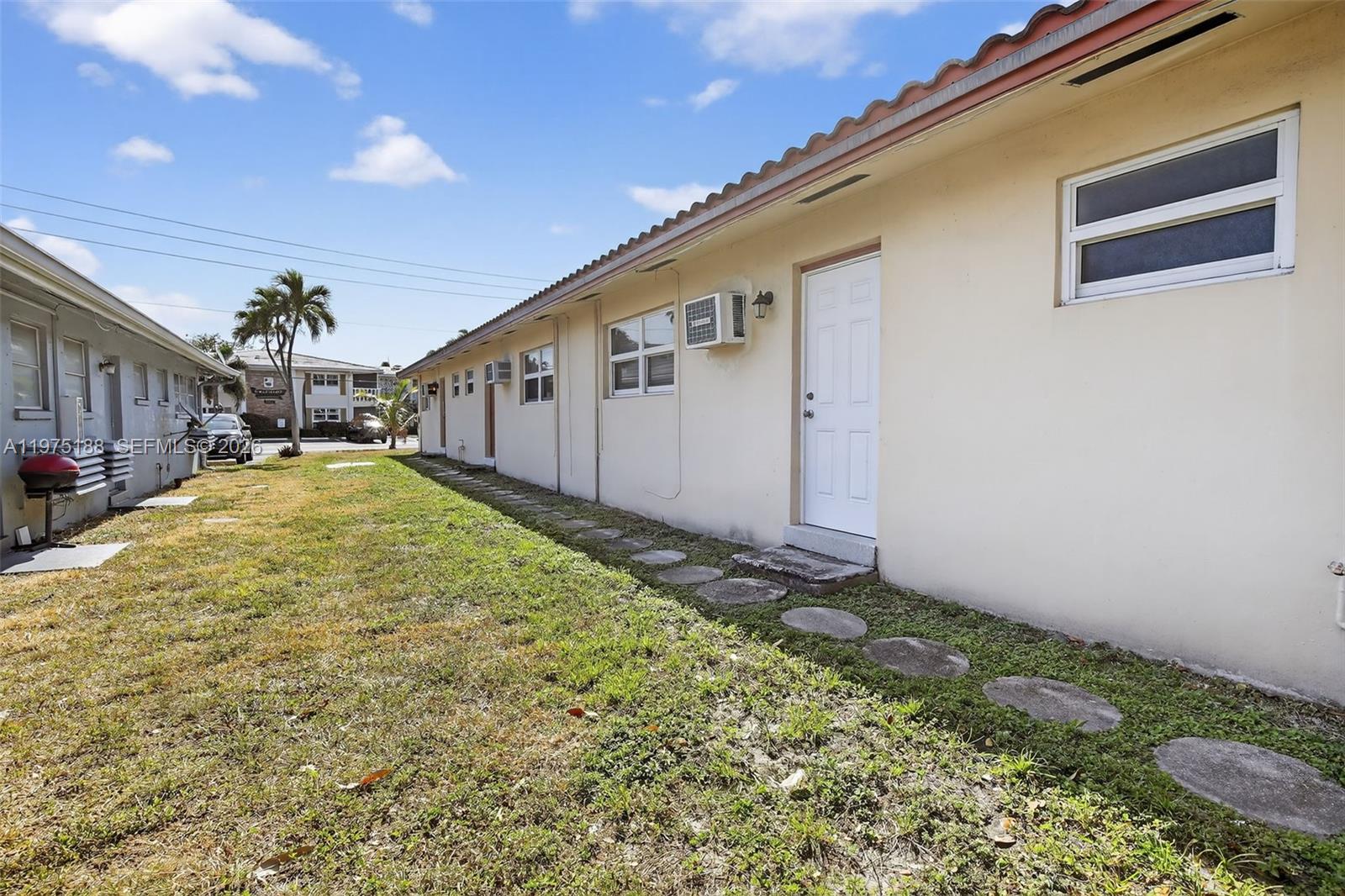 1-7  /   кв.футов $ 2026-03-02 0 Фото