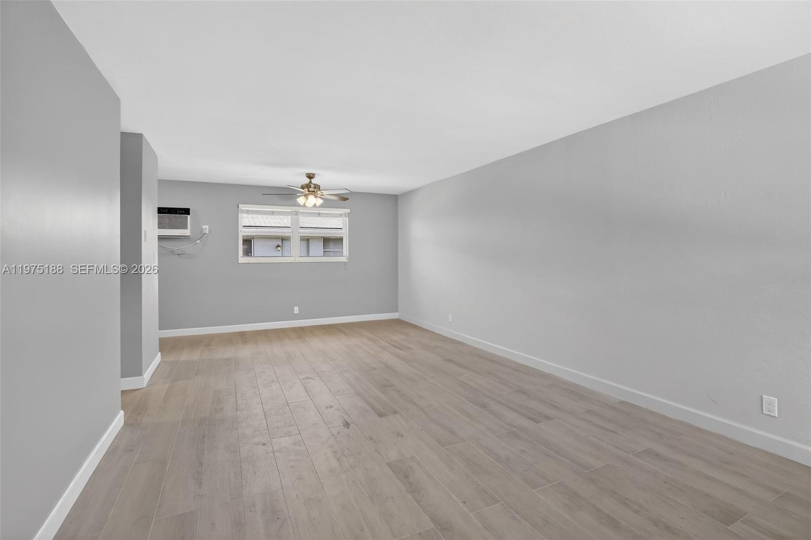 1-7  /   кв.футов $ 2026-03-02 0 Фото