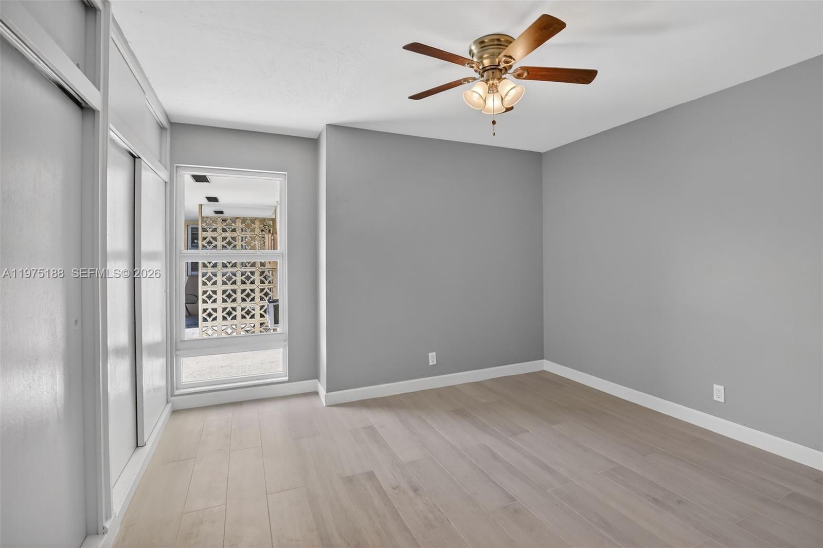 1-7  /   кв.футов $ 2026-03-02 0 Фото