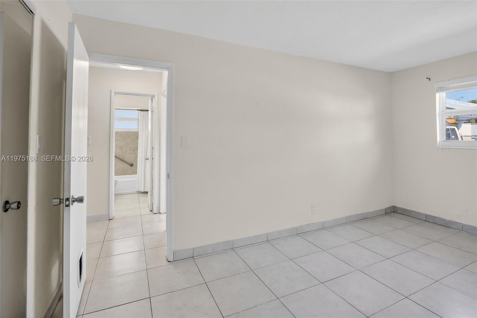 1-7  /   кв.футов $ 2026-03-02 0 Фото