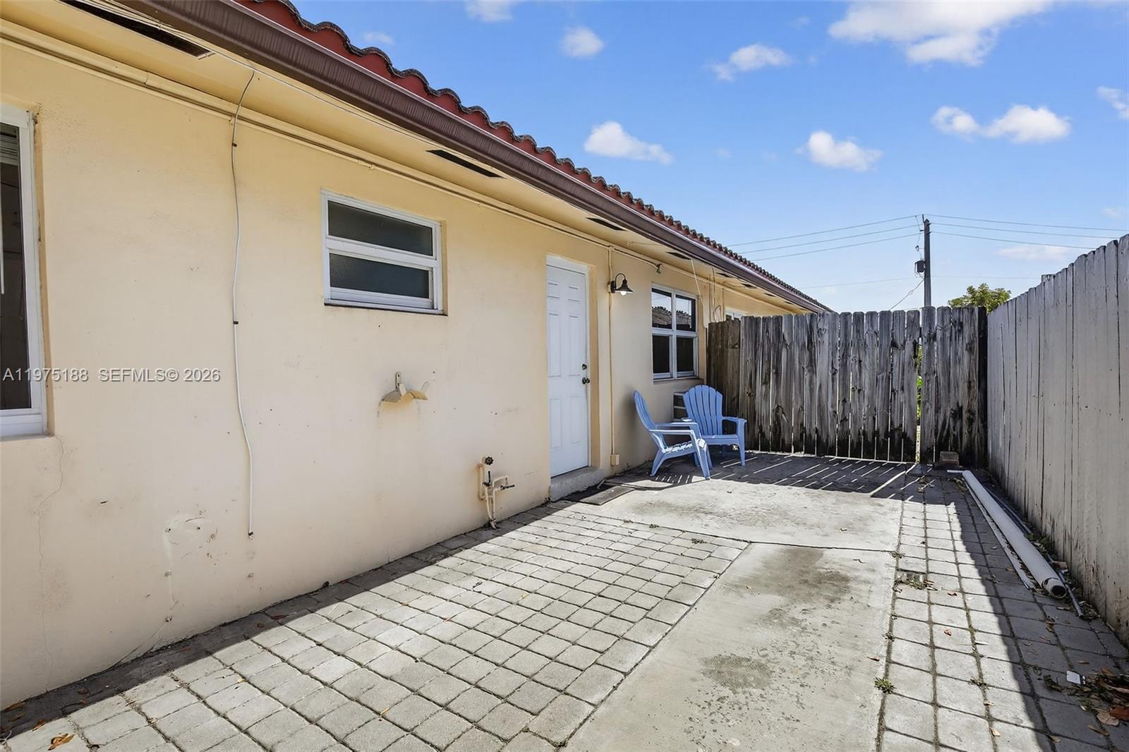 1-7  /   кв.футов $ 2026-03-02 0 Фото