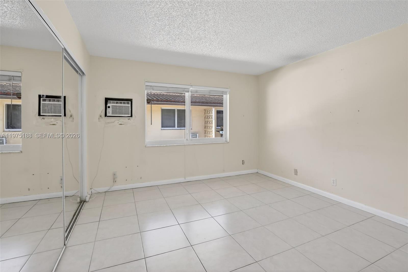 1-7  /   кв.футов $ 2026-03-02 0 Фото