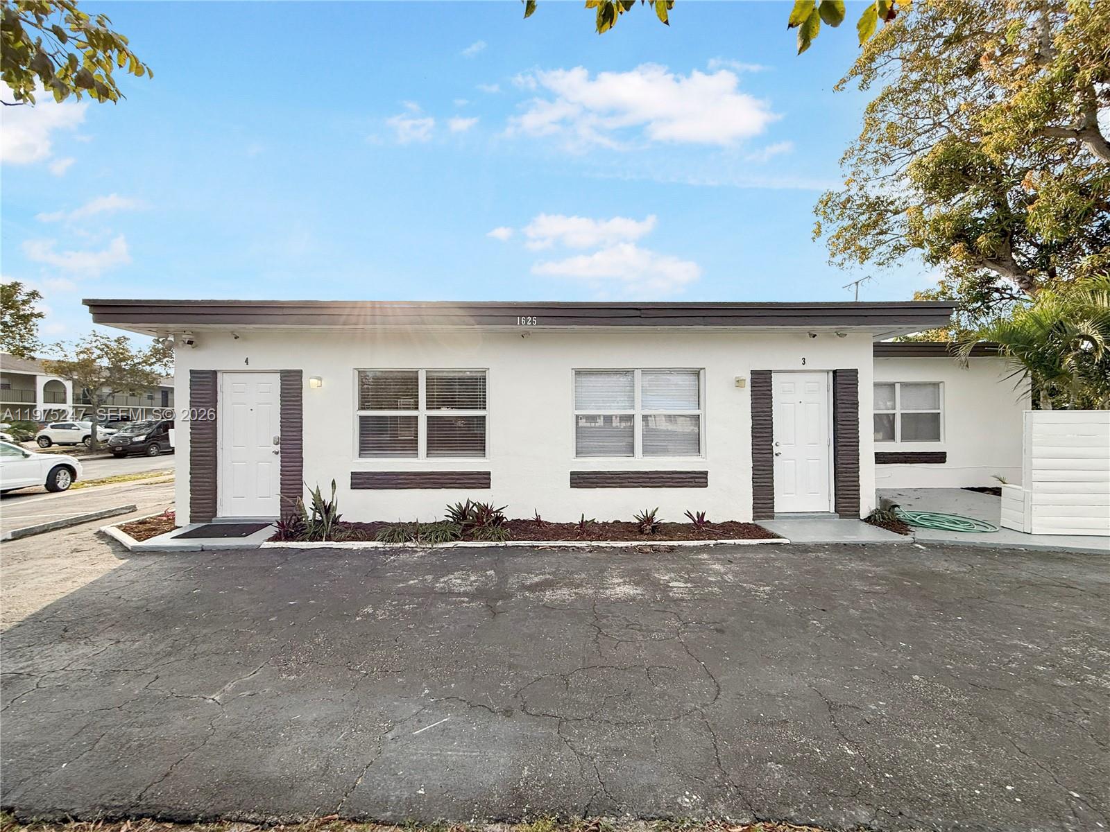   /  1806 кв.футов $ 2026-03-03 0 Фото