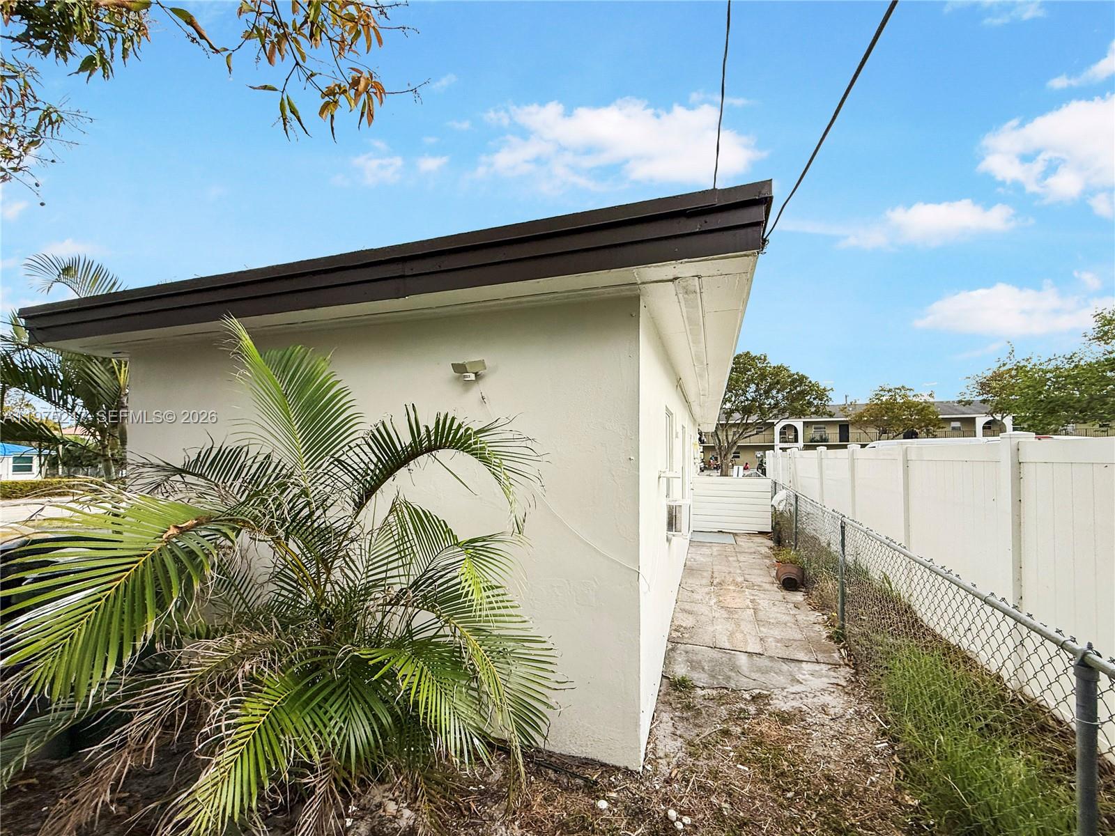   /  1806 кв.футов $ 2026-03-03 0 Фото