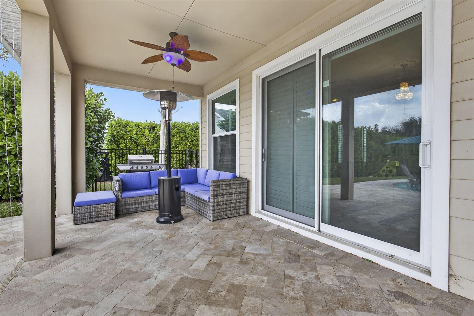 Ver detalles 929 4 / 3181 sq. ft. $ 2026-05-06 0 foto