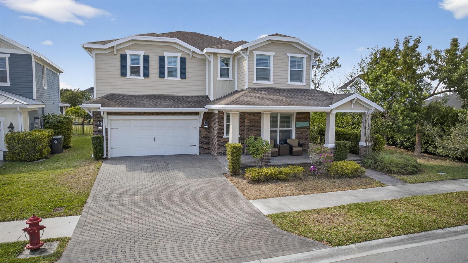 Ver detalles 929 4 / 3181 sq. ft. $ 2026-05-06 0 foto
