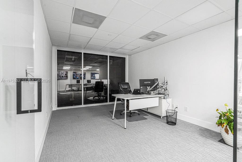 700A  /   кв.футов $ 2026-03-03 0 Фото