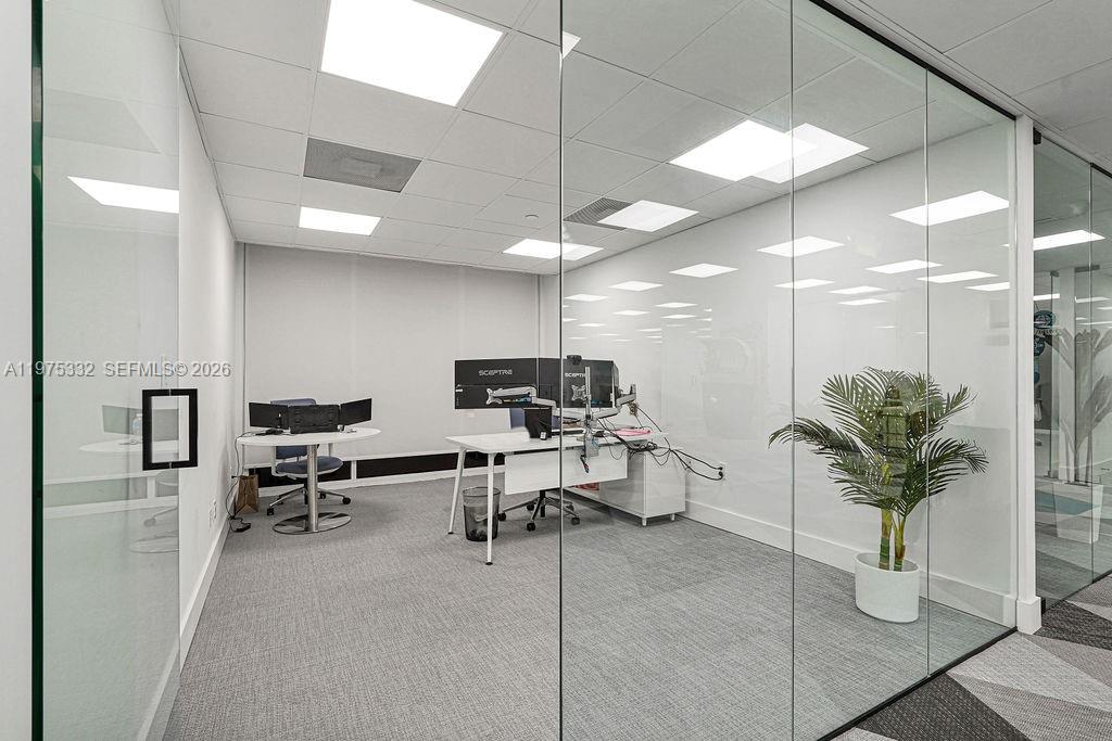 700A  /   кв.футов $ 2026-03-03 0 Фото