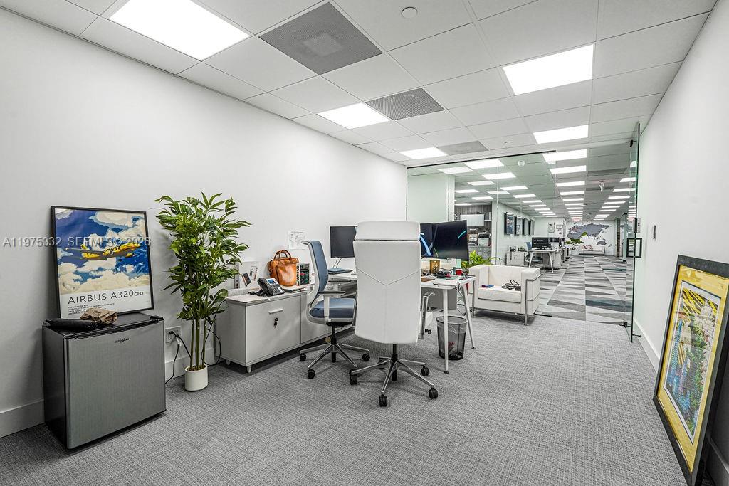 700A  /   кв.футов $ 2026-03-03 0 Фото