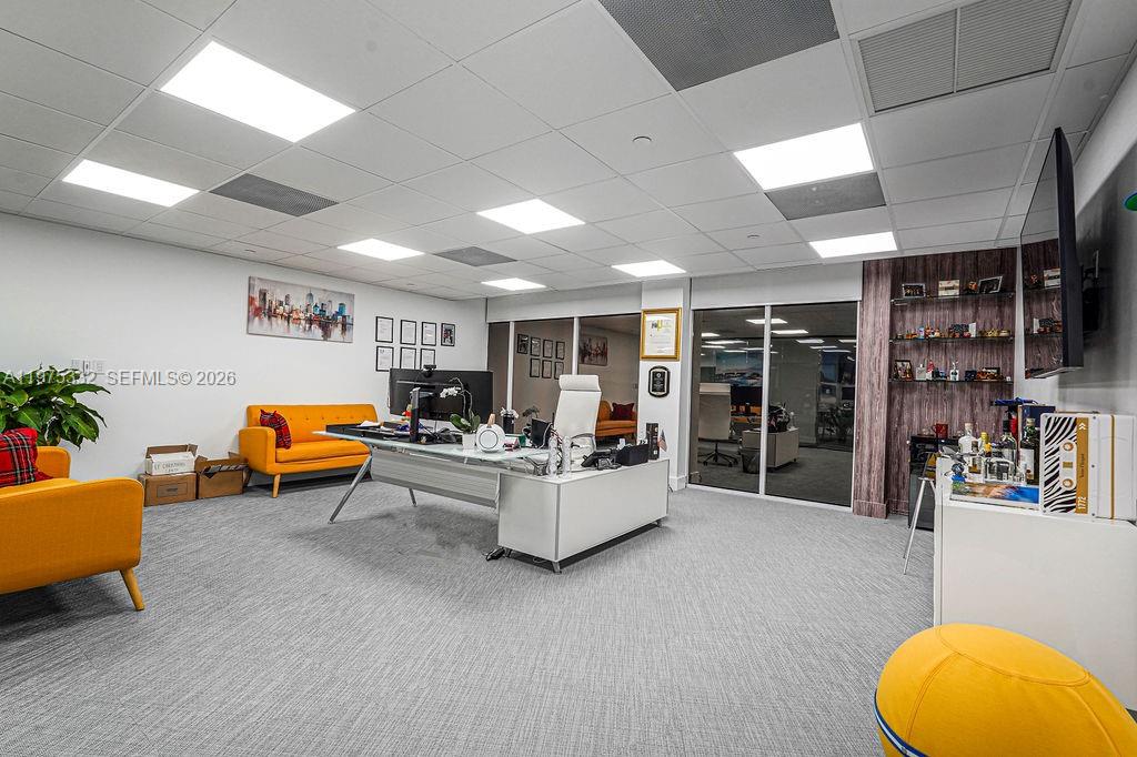 700A  /   кв.футов $ 2026-03-03 0 Фото