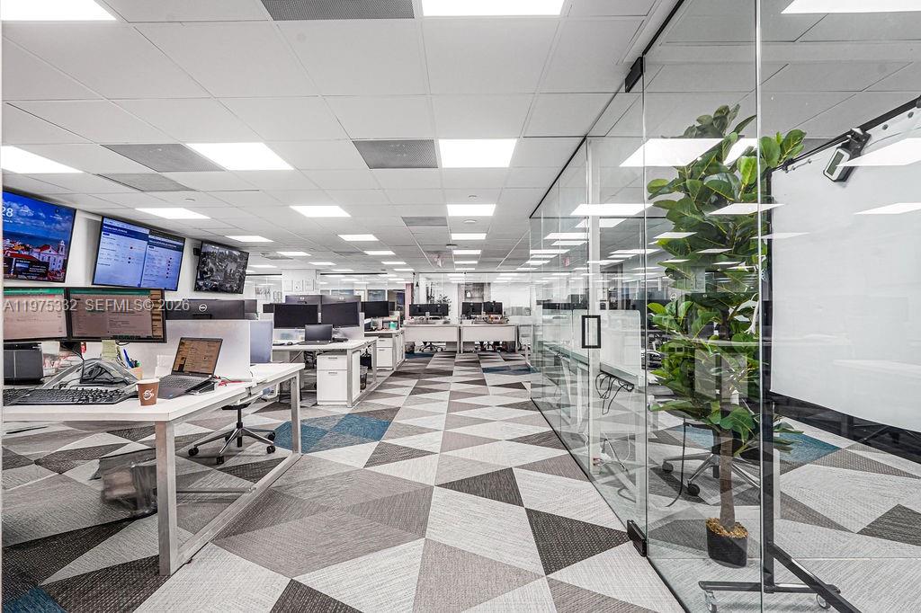 700A  /   кв.футов $ 2026-03-03 0 Фото