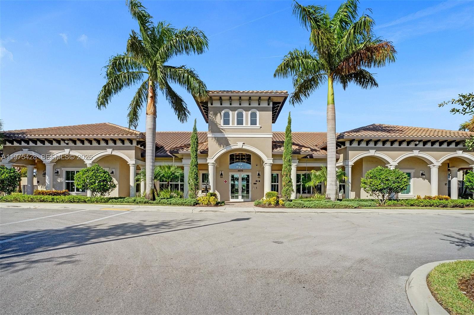 See details 4764 3 / 3 1780 sq. ft. $ 2026-03-03 0 Photo