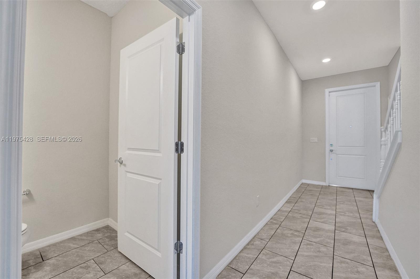 See details 4764 3 / 3 1780 sq. ft. $ 2026-03-03 0 Photo