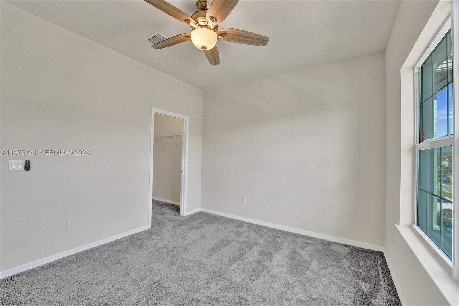 See details 4764 3 / 3 1780 sq. ft. $ 2026-03-03 0 Photo
