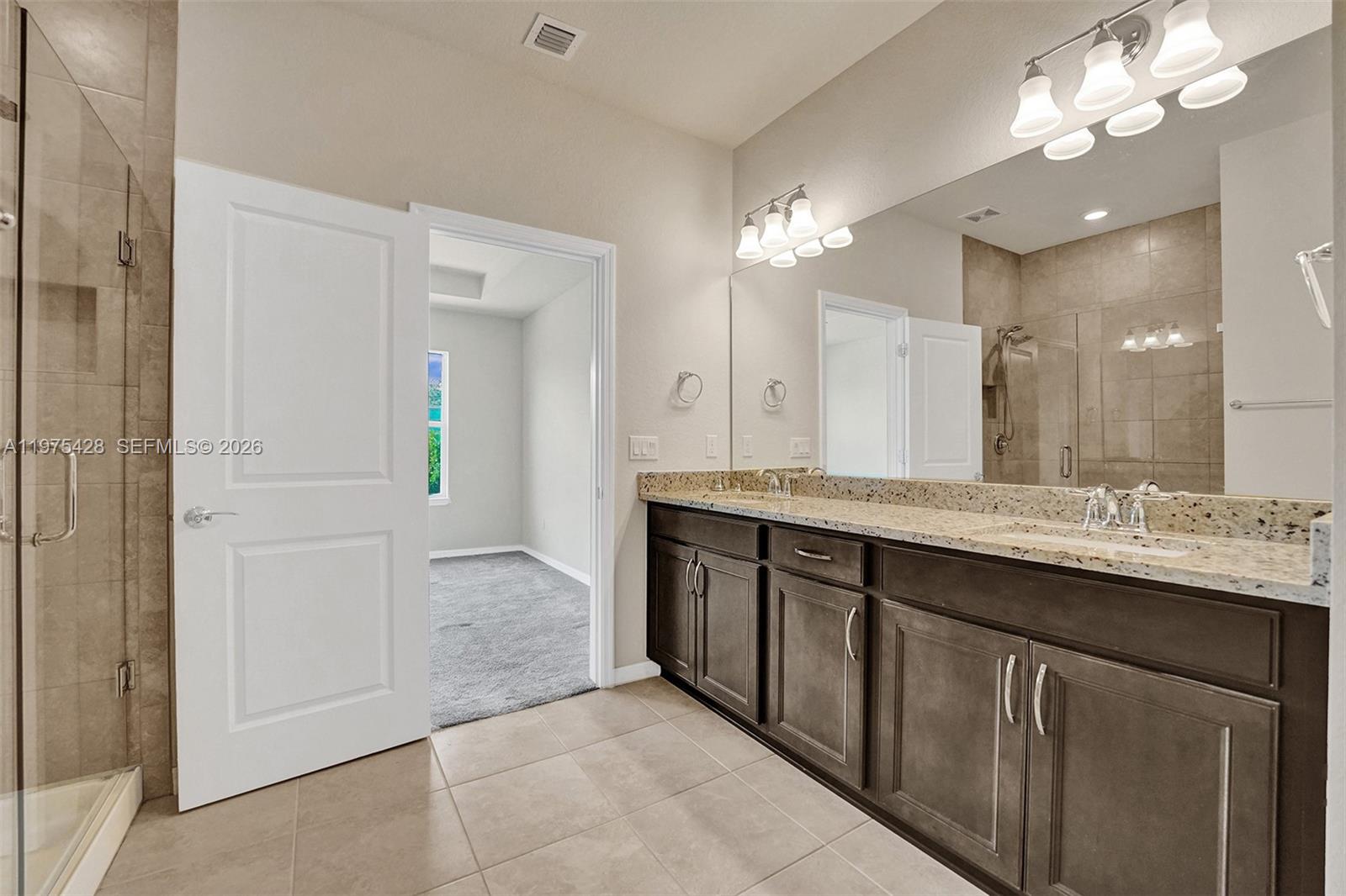 See details 4764 3 / 3 1780 sq. ft. $ 2026-03-03 0 Photo