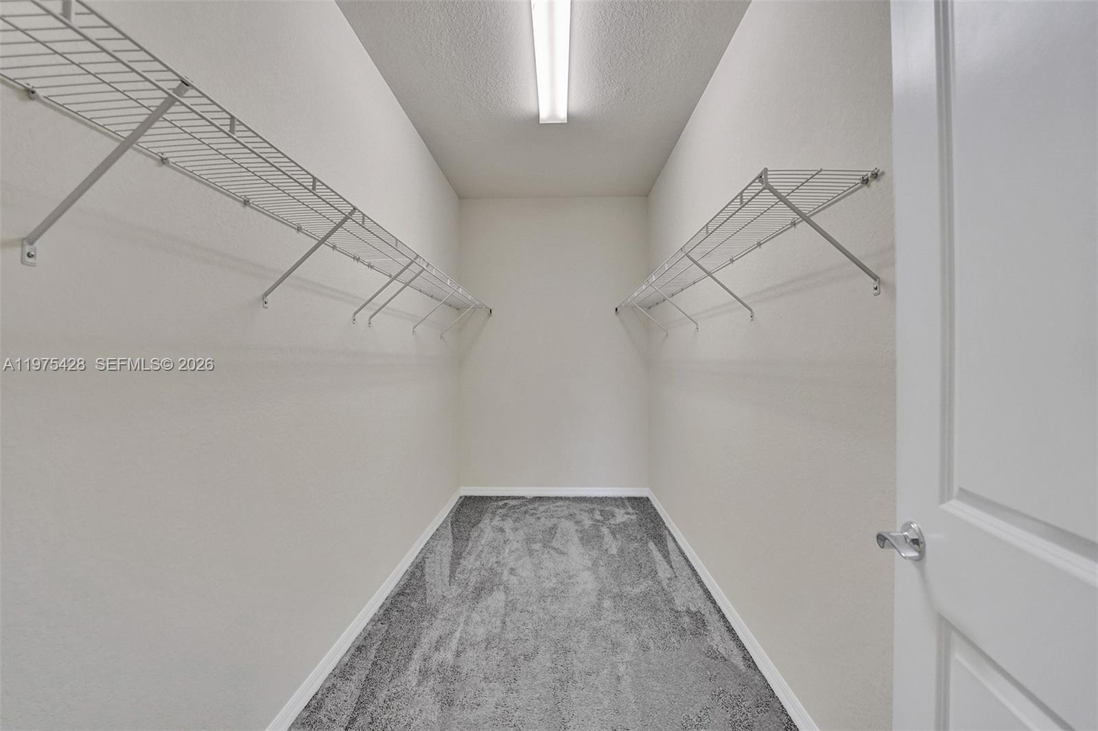 See details 4764 3 / 3 1780 sq. ft. $ 2026-03-03 0 Photo