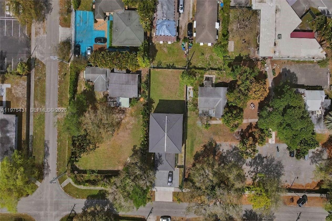   /   кв.футов $ 2026-03-03 0 Фото