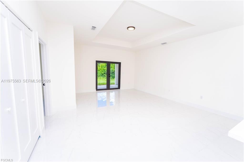 Ver detalles / sq. ft. $ 2026-03-03 0 foto