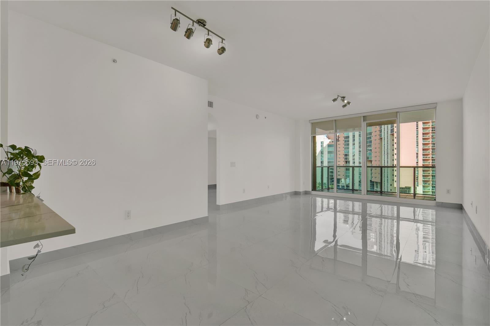 Photo of 3340 190th St  #1108, Aventura, Florida, 33180 - 