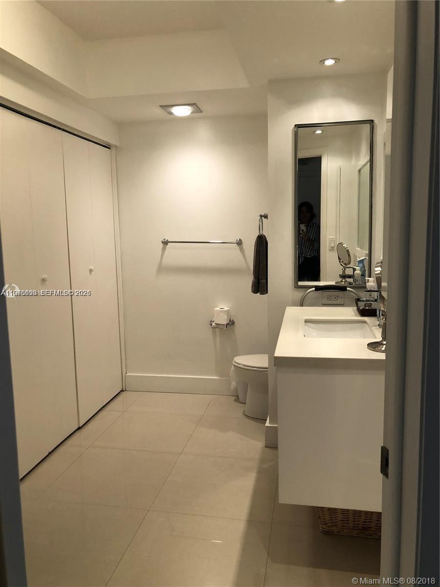 Photo of 20281 Country Club Dr  #611, Aventura, Florida, 33180 - 