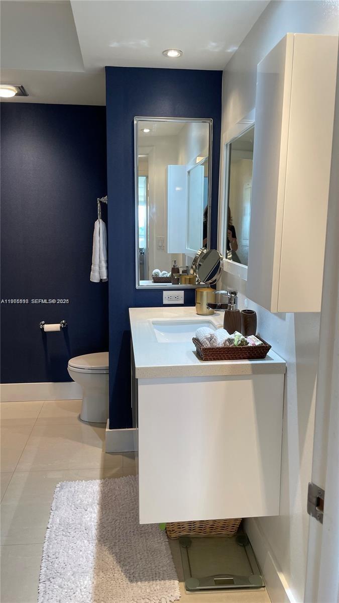 Photo of 20281 Country Club Dr  #611, Aventura, Florida, 33180 - 