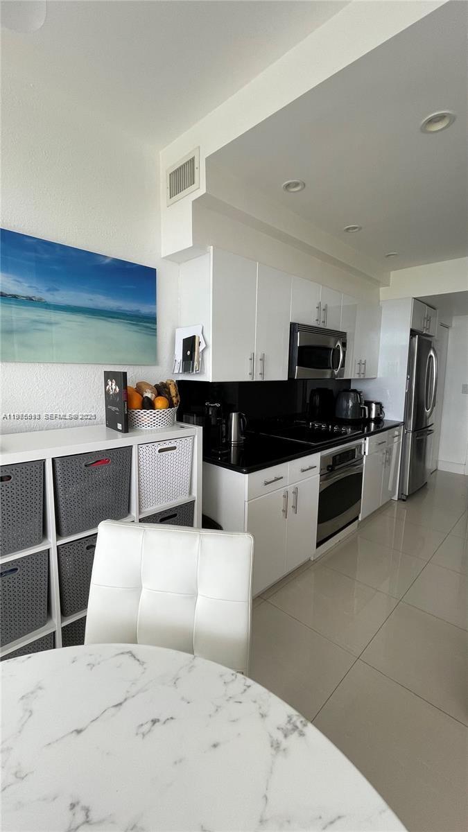 Photo of 20281 Country Club Dr  #611, Aventura, Florida, 33180 - 