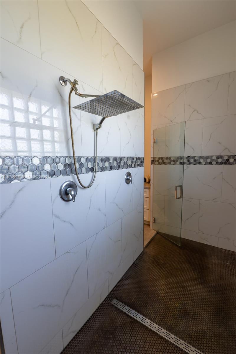   /   кв.футов $ 2026-03-03 0 Фото