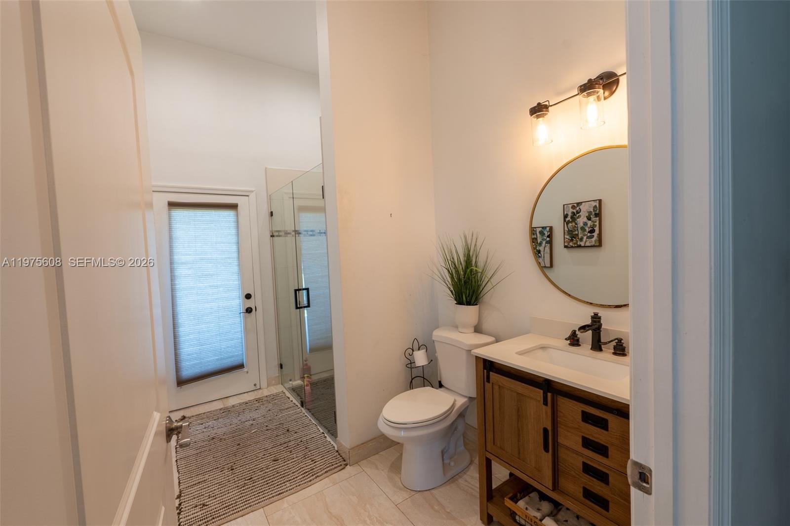   /   кв.футов $ 2026-03-03 0 Фото