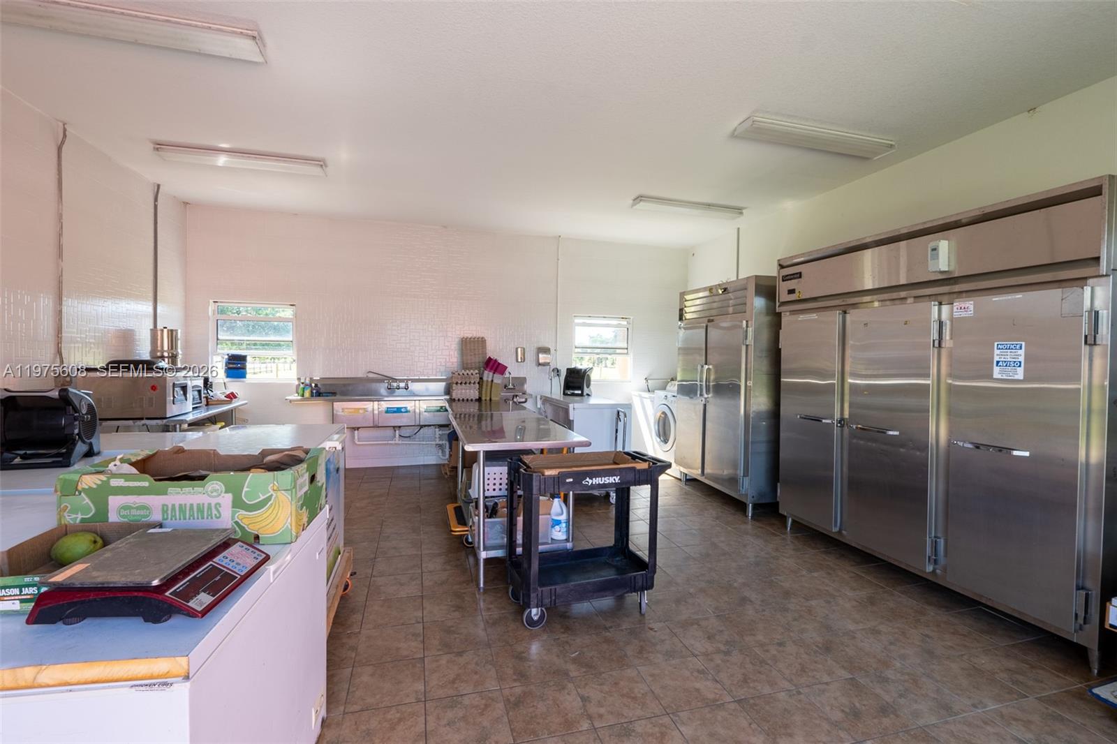   /   кв.футов $ 2026-03-03 0 Фото