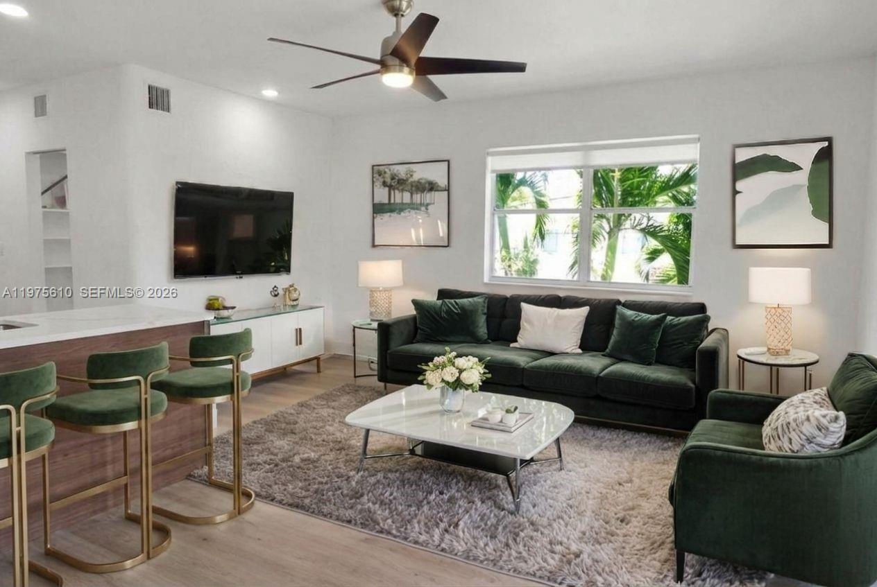   /   sq. ft. $ 2026-03-03 0 foto