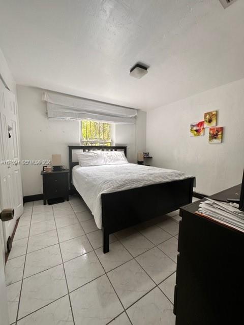   /   sq. ft. $ 2026-03-03 0 foto