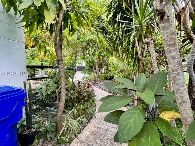   /   sq. ft. $ 2026-03-03 0 foto