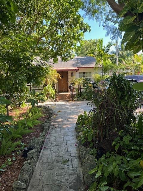   /   sq. ft. $ 2026-03-03 0 foto