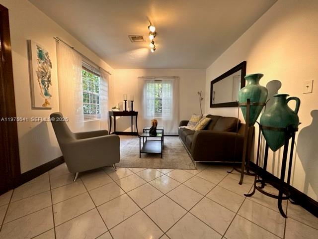   /   sq. ft. $ 2026-03-03 0 foto