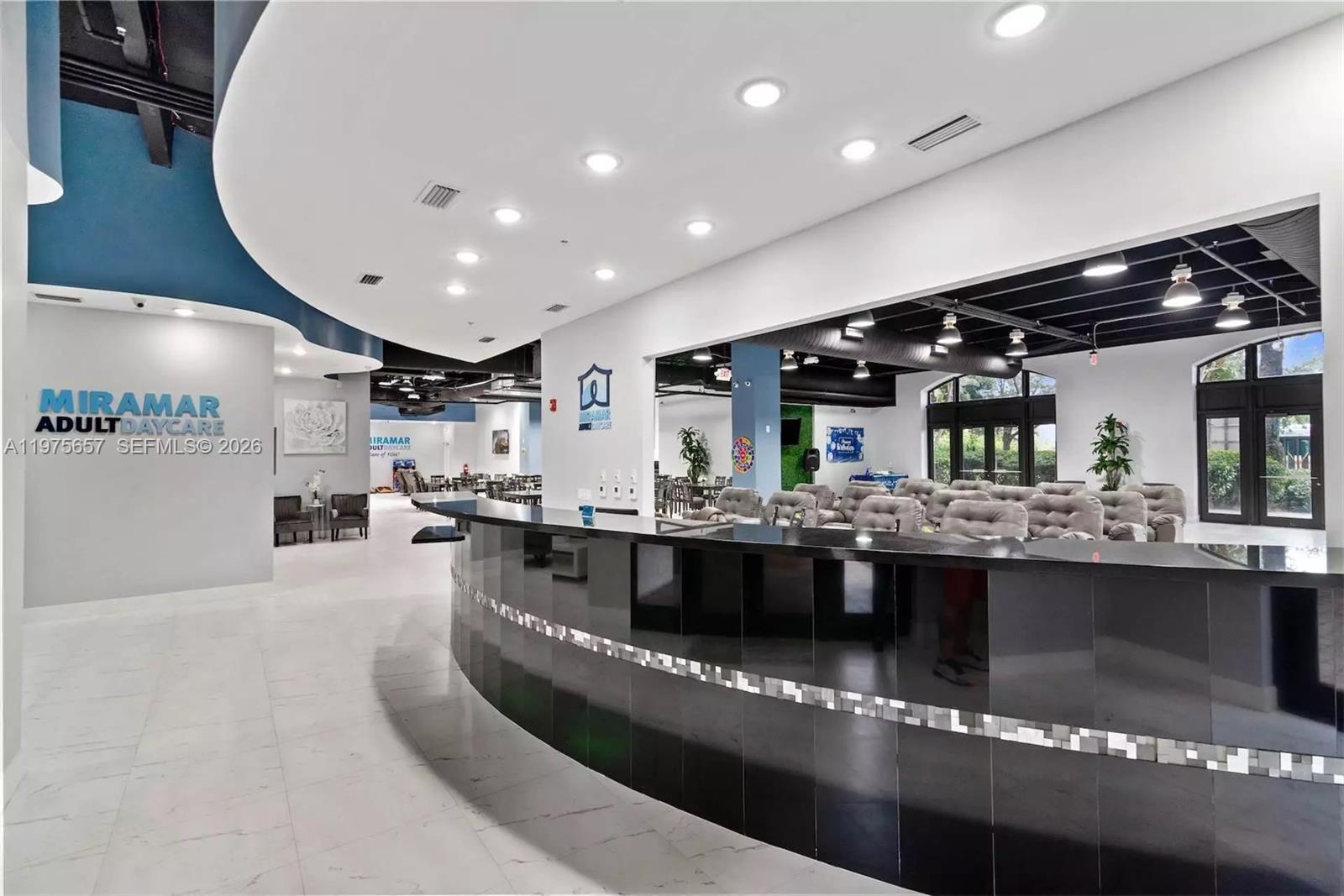   /   sq. ft. $ 2026-03-03 0 foto