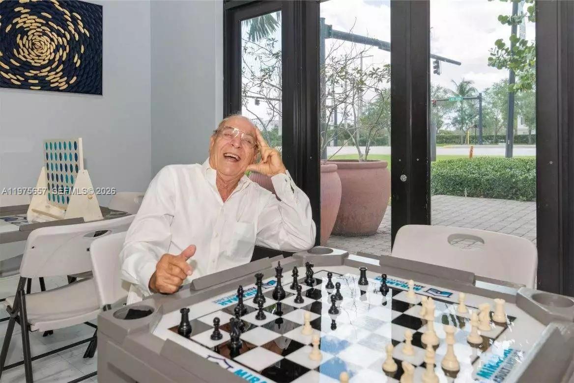   /   sq. ft. $ 2026-03-03 0 foto